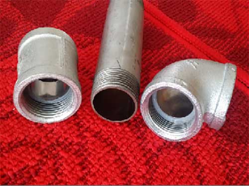 江蘇新澎大口徑內(nèi)襯不銹鋼復(fù)合管